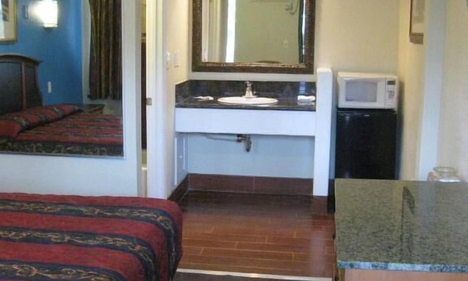 San Bernardino Hotel | Sunshine Motel