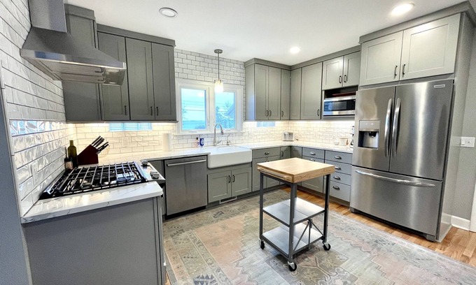 Traverse City House | SUNSHINE SHORES