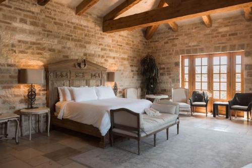 Santa Ynez House | Sunstone Villa the Tuscany Grand Suite