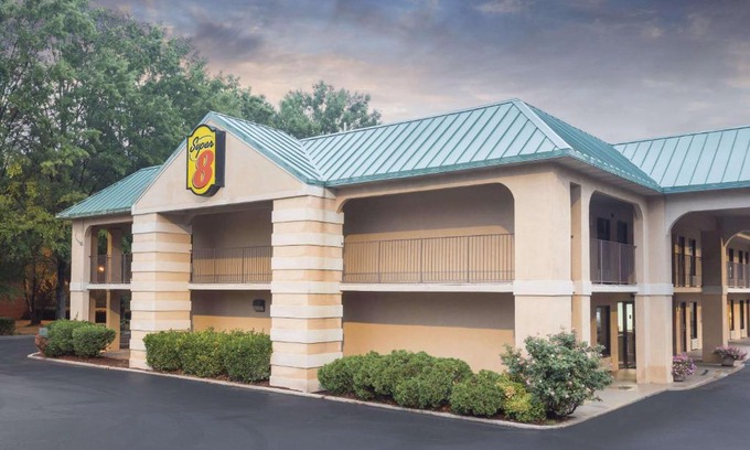 Decatur Hotel | Super 8 by Wyndham Lithonia