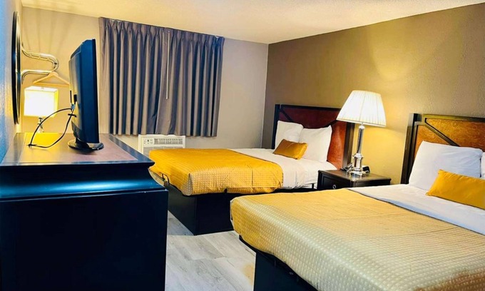 Benton Harbor Hotel | Super 8 by Wyndham Benton Harbor - St. Joseph
