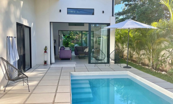 Samara House | Super Central House - Short Walk to Playa Samara & Downtown!