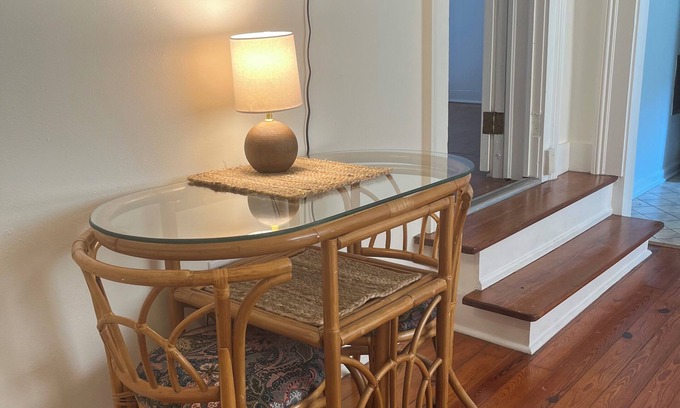 East Carrollton Apartment | Super clean 2 bedroom - Cute, Quiet, Convenient - Very safe neighborhood