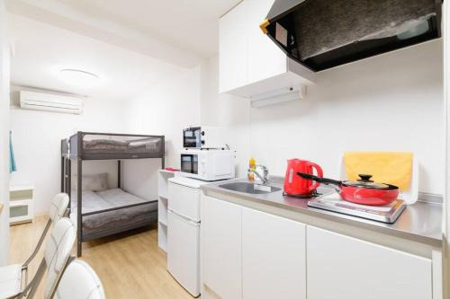Sennichimae Apartment | Super close to Dotonbori! Great location room#402