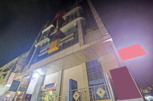 Hyderabad Hotel | Super Collection O Regal Near ISKON TEMPLE , ABIDS