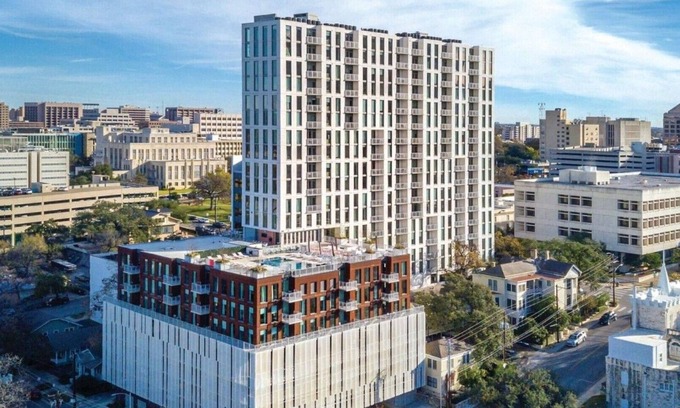 Civic District Resort | Super convenient location in Austin
