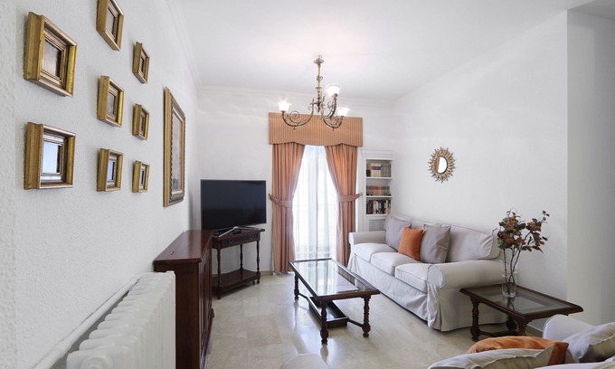 Granada City Center Condo | SUPER FLOOR IN THE CENTER, C/COLLECTED