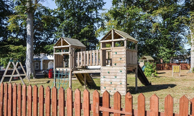 Great Yarmouth Cottage | Super fun for a traditional park holiday.