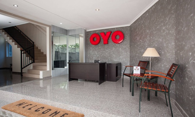 Surabaya Hotel | Super OYO Capital O 134 Lg Residence