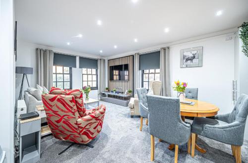 Dunfermline Apartment | Super Prime Abbey Free Parking By Tba