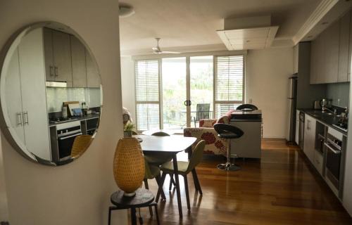 Newstead Apartment | Superb 2 bedroom apartment next to the river
