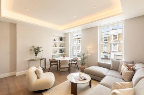 Colville House | Superb 3 Bed Home Notting Hill