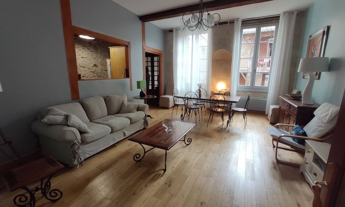 Lectoure Apartment | SUPERB APARTMENT IN THE HEART OF LECTOURE