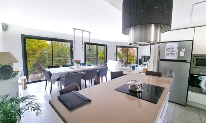 Carnot Villa | SUPERB CONTEMPORARY VILLA 180M2 - BEACHES and PALACE 10 min away