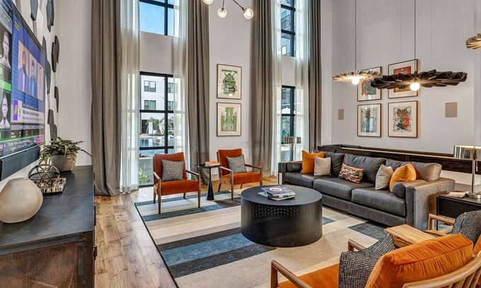 Govalle Apartment | Superb East Austin 2BR w/Gym, Deck & Airport Access, by Blueground