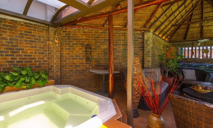 Greater Johannesburg Metropolitan Area House | Superb home in the heart of Sandton