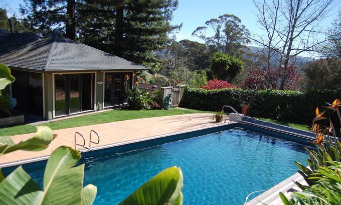 Mill Valley House | Superb location. Spacious, Open And inviting House With Pool/Sauna. Zip to SF