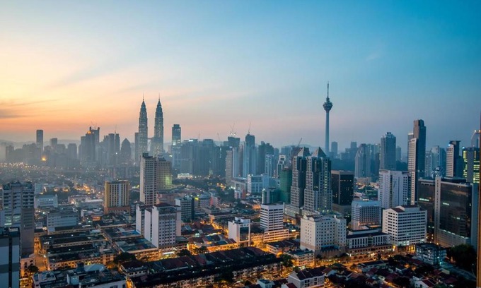 Kuala Lumpur House | Superb Maya Twin Tower View