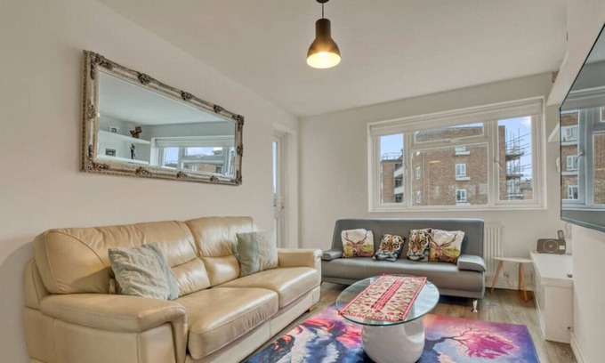 Parsons Green and Walham Apartment | Superb Modern 2 bedroom Fulham