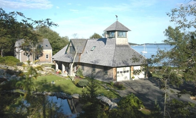 Spruce Head House | Superb Oceanfront Home