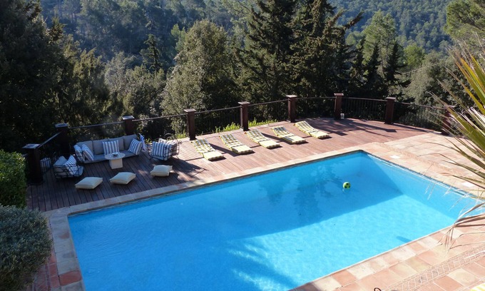 Entrecasteaux Villa | Superb Provencal property with heated swimming pool.