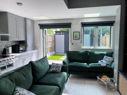 Horfield House | Superb townhouse near vibrant Gloucester Road