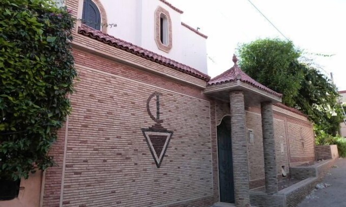 Cite Charaf Villa | SUPERB VILLA WITH GARDEN, PATIO, TERRACE residential area near center