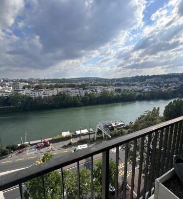 Billancourt–Rives de Seine Apartment | Superbe appartement vue sur la Seine situé à Boulogne-Billancourt