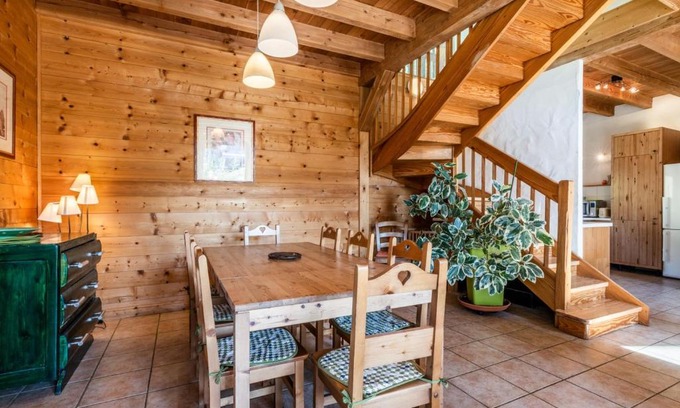 Les Gets Ski Chalet | Superbe chalet 4 chambres, jacuzzi, proche télécabines et centre des Gets - FR-1-671-96