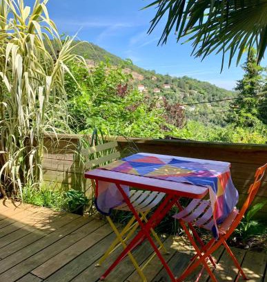 Couzon-au-Mont-d'Or House | Superbe studio tendance et zen proche de Lyon