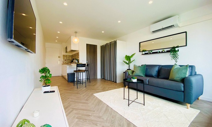 Saint-Tropez Apartment | Superbe Studio en Plein Centre Avec Piscine et Place de Parking