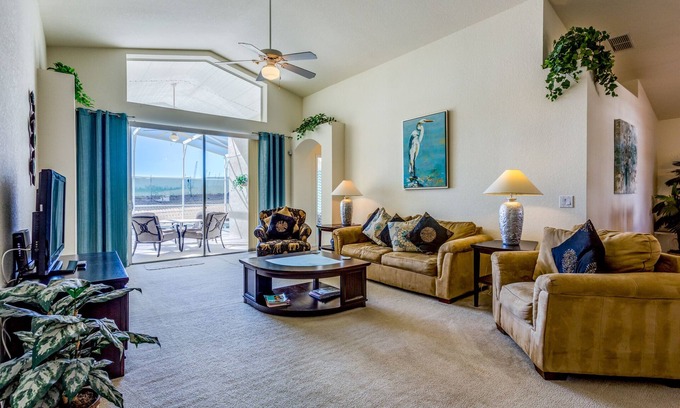 West Haven Villa | Superbly furnished 4 bed villa with private south facing pool area