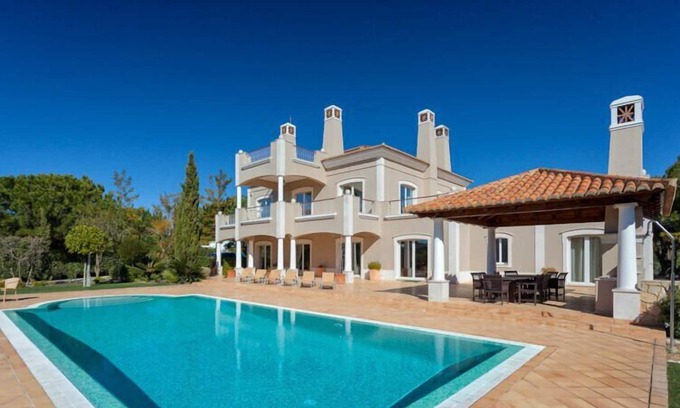 Quinta do Lago Villa | Superbly located 5 bedroom villa Quinta do Lago A314 - Almancil, Algarve
