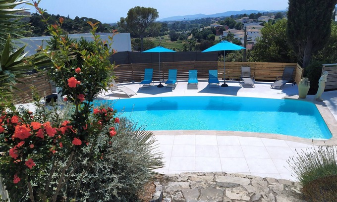 Saint-Raphael Apartment | Superior 3-room villa