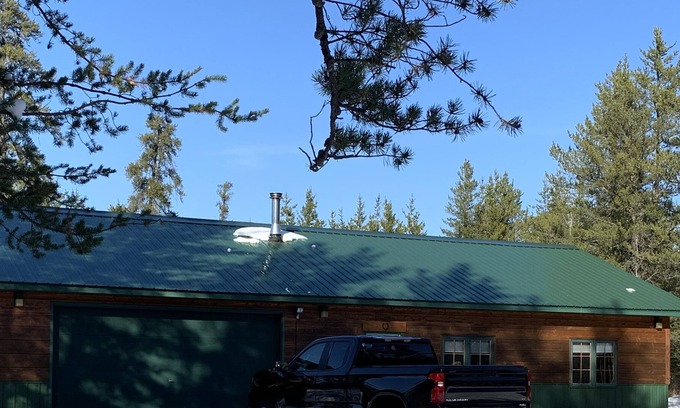Isabella Cabin | Superior National Forest getaway Cozy comfortable cabin. (Outhouse)