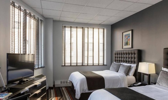 Midtown South Hotel | Superior Two Queen Bedded Room at Broadway Plaza Hotel