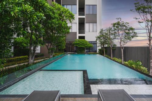 Khanna Yao Hotel | SureStay by Best Western Bangkok Ramintra