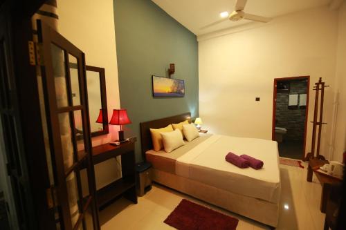 Weligama Resort | Surf Lavender