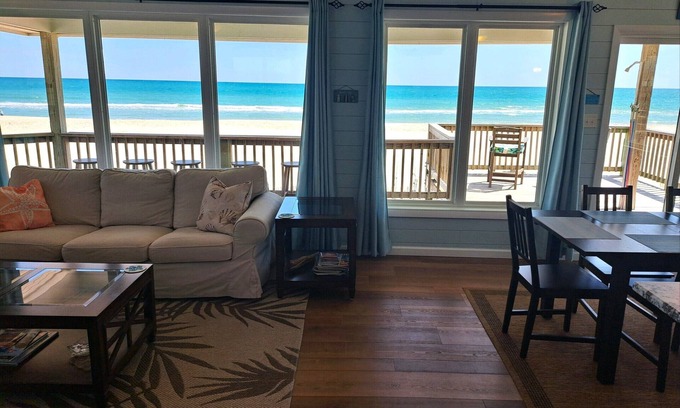 North Topsail Beach House | Surf's Up - AMAZING Oceanfront Home - Perfect Reviews - Allergy Friendly NO PETS