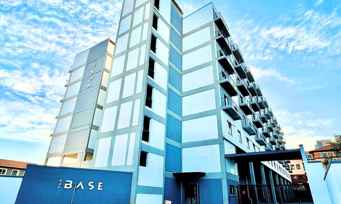 Greater Johannesburg Metropolitan Area Apartment | Surrey Oasis in Randburg