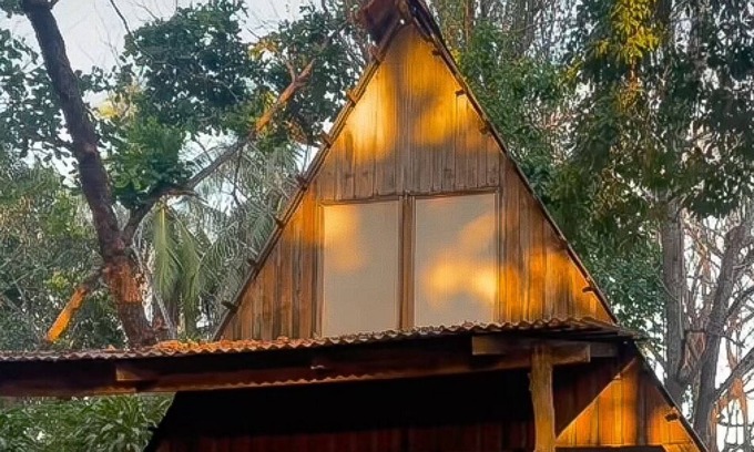 Cabuya Cottage | Surrounded By Trees In Front Of The Sea