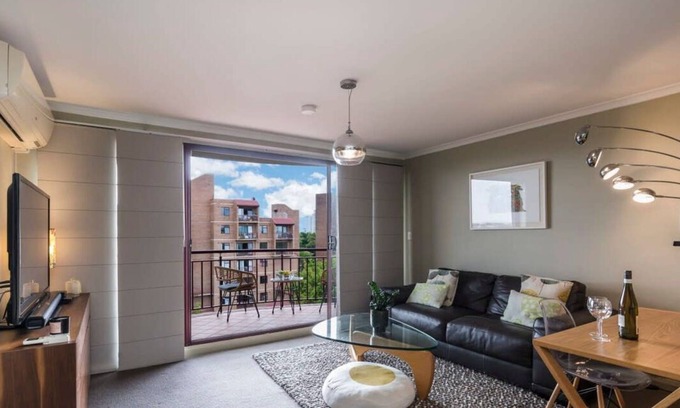 Surry Hills Apartment | Surry Hills with views, pool gym plus parking