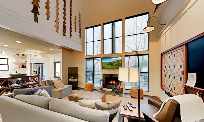Pisgah Forest House | Sutton Knob home with fireplace, central AC, full kitchen, & loft - dog-friendly