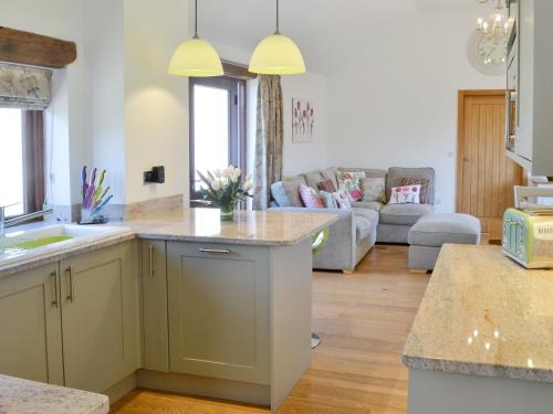 Hartland House | Swallows Retreat