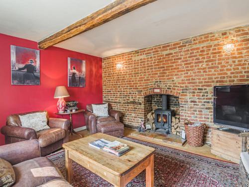 Wangford House | Swan House