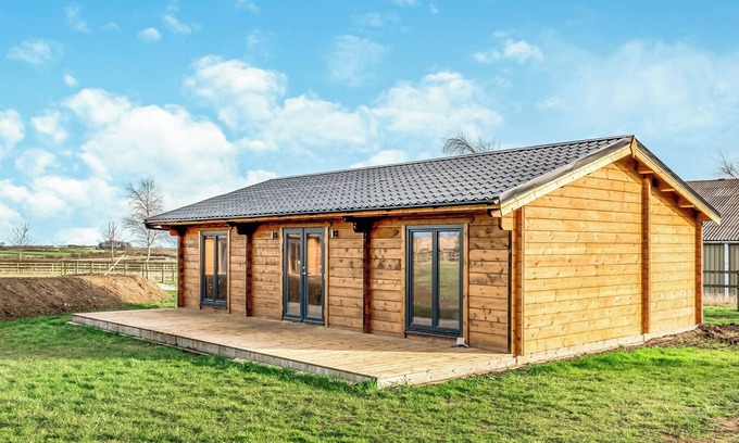 Driffield Ski Chalet | Swaythorpe Lodge (Pet)