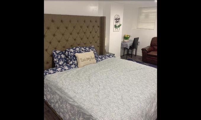 Charles Village House | Sweet and beautiful bedroom