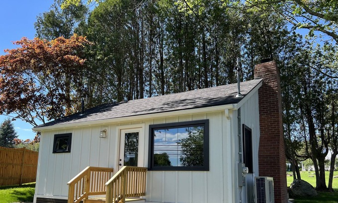 Lincolnville Cottage | Sweet Cottage close to beach, 5 min from Camden
