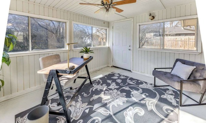 Georgetown House | Sweet Dreams in Georgetown, TX -pets-long stays- private office