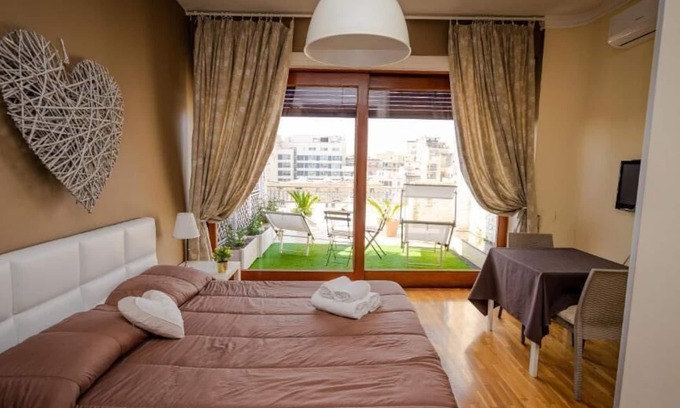 Bari City Centre Apartment | SWEET EMOTIONS ROOM 81